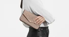 Tas LV tali rantai