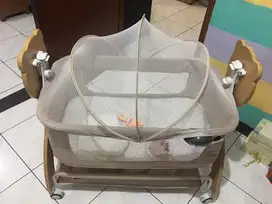 Tempat tidur baby