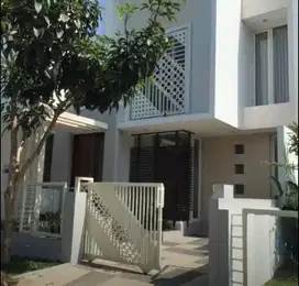 Rumah Murah Dua Lantai di Permata Jingga West Area