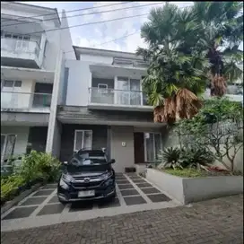 Dijual rumah di dalam komplek di Sukahaji Bandung utara