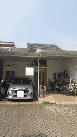 Rumah tanah luas di Buana Gardenia