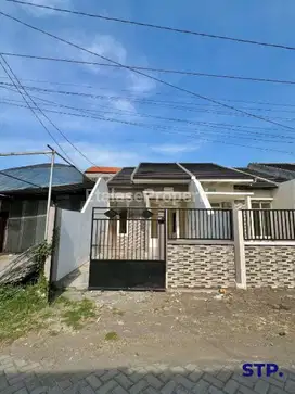 Rumah Baru 1 Lantai Di Medokan Ayu