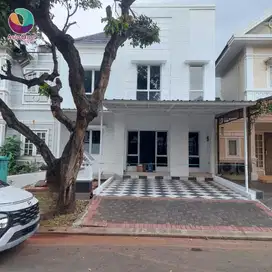 Rumah 2 lantai rapi siap huni dekat pintu tol kota wisata