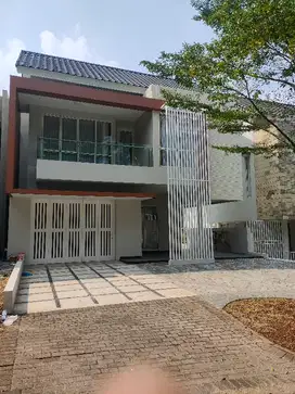 rumah dua lantai siap huni view bagus