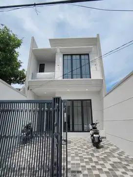 Rumah Baru Gress Siap Huni Lokasi Manyar Jaya Sukolilo Surabaya