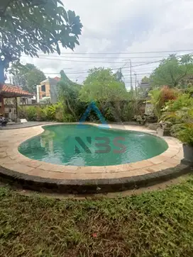DIJUAL VILLA DAN RESTORAN DI KEROBOKAN