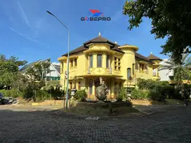 Rumah Mewah furnished kolam renang di Kemang Pratama, Bekasi