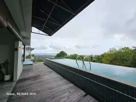 Luxury Villa with Stunning Ocean and Hill View in Jimbaran