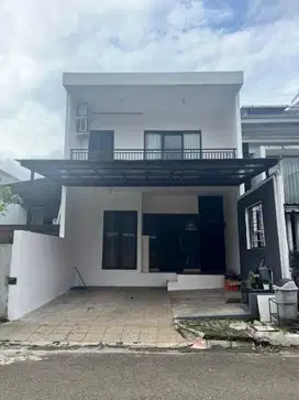 RUMAH  2LT SIAP HUNI CIBUBUR RECIDENT