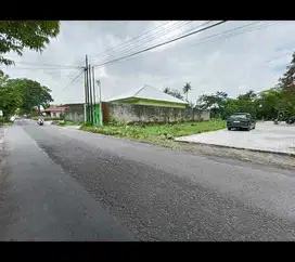 Tapi Jalan Raya Cocok Untuk Usaha dan Kost Eksklusif Area Jakal Km 10