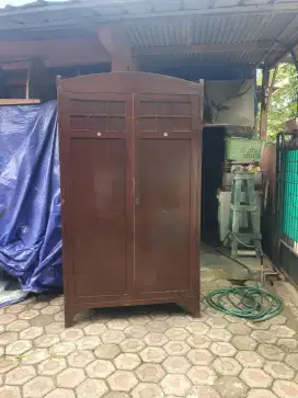 lemari kayu jati tua kolonial jumbo lemari pakaian antik