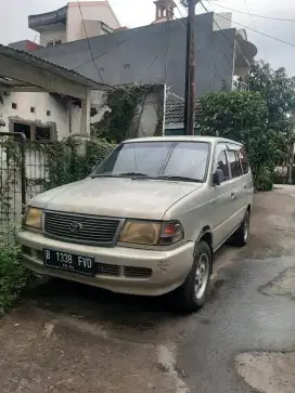 Kijang kapsul andalan LX 1.8 MT 2001