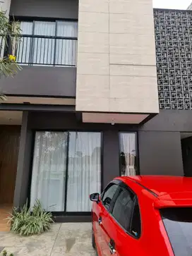 Dijual rumah Suvarna Sutera Cluster Eldora (2 lantai)