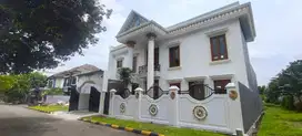 Rumah 2 Lantai Siap Huni Ada Kolam Renang Ruang Gym Puspitaloka BSD