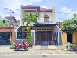 Rumah Mewah 2 Lantai Banyuanyar Solo Dekat Ke Manahan