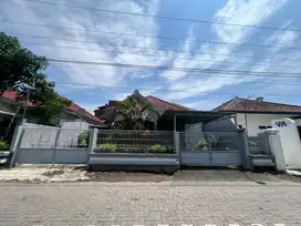 Rumah Cocok Untuk Kantor Dan Hunian Lokasi Jakal KM. 4 Dekat UGM