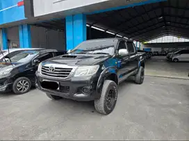 Toyota Hilux 2.5 E Double Cabin (4x4) Manual 2012