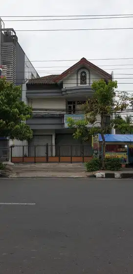 RUKO 2 LANTAI COCOK UNTUK USAHA  STRATEGIS DIJUAL CEPAT