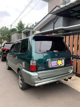 Kijang krista 1999 hijau manual bensin