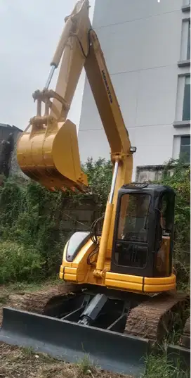 Dijual Excavator Komatsu model PC75US-2