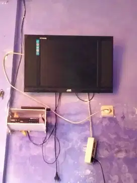 Tv 24 inch sepaket setbox dan antena