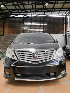Dijual Toyota Alphard 2,4 Hitam Matic