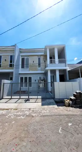 Dijual Rumah 2 Lantai Darmo Permai Minimalis Gress Siap Huni Bagus