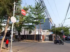 DIJUAL Kavling Besar Sudut di Jl Botolempangan Lokasi Tengah Kota
