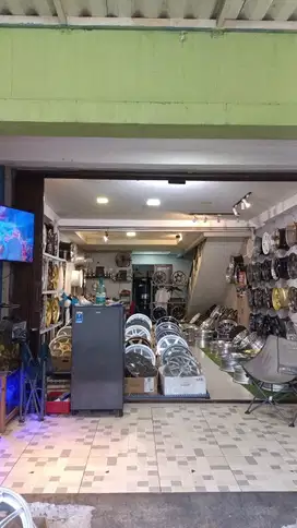 RUKO HOEK DIJUAL BU