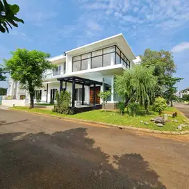 Dijual Rumah Mewah  View Golf Langka Cluster Crown Pondok Hijau Golf