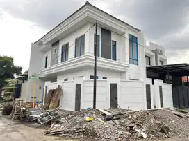 RUMAH NEW AMERICAN STYLE