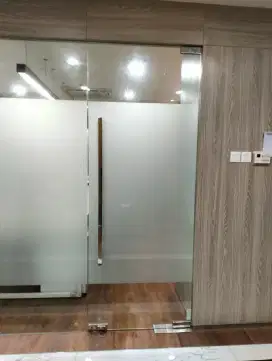 Pintu flooring tempred 10mm