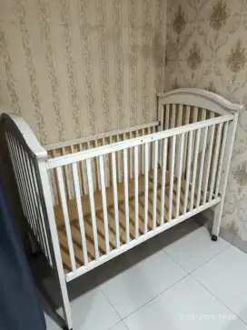 Dijual tempat tidur bayi ukr besar