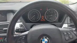 BMW X5 XDrive 35i A/T '11 - Low KM.