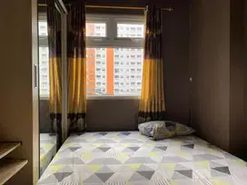 GREEN PRAMUKA SQUARE UNIT STUDIO ROOM FURNISH TAHUNAN KONDISI BAGUS