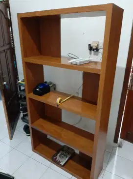 lemari kayu informa bookshelf 175 x 30 cm