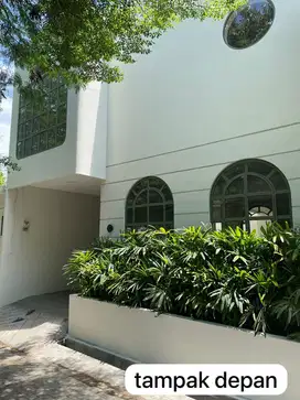 dijual villa styel mediteranian lokasi brawa