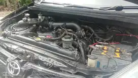 kijang inova tahun 2006 warna hitam
