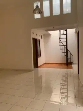 Rumah Taman kopo Indah 3, homy