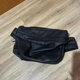 Selempang Adidas 4CMTE hitam tas bekas original