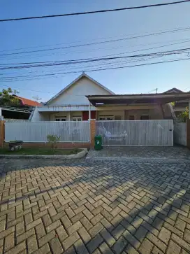 Dijual Murah Rumah di Pondok Tjanda One Gate System dekat Tol Juanda