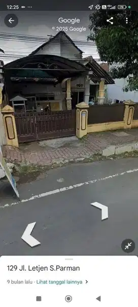 Rumah Pinggir Jalan Provinsi Dekat Kota