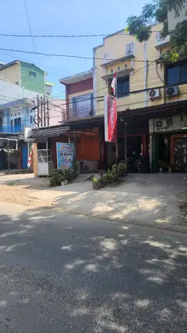 Ruko 2 Lt. Siap Pakai depan Jln. Poros Mangka Daeng Bombong, Sumigo