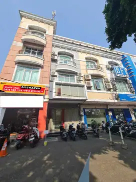 Disewakan Ruko Per Lantai Pinggir Jalan Duren Sawit, Jakarta Timur