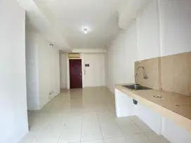 sewakan unit kosongan 2 kamar tidur ada AC Apt.Mediterania 2 Tj Duren