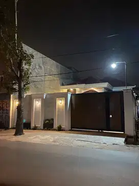 DI JUAL RUMAH MEWAH DI KOTA MEDAN