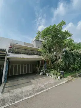 Rumah Modern Siap Huni di Kebayoran Bintaro Jaya Sektor 7