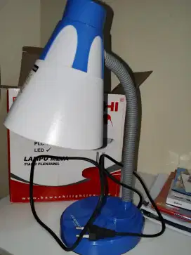 Lampu belajar, lampu meja