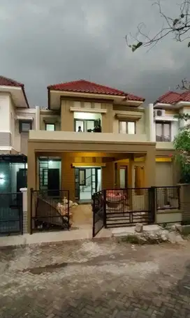 Rumah 2 Lantai diCentral Park Ahmad Yani
