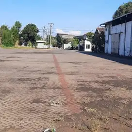 Gudang Siap Pakai di Raya Kletek sidoarjo Taman Krian